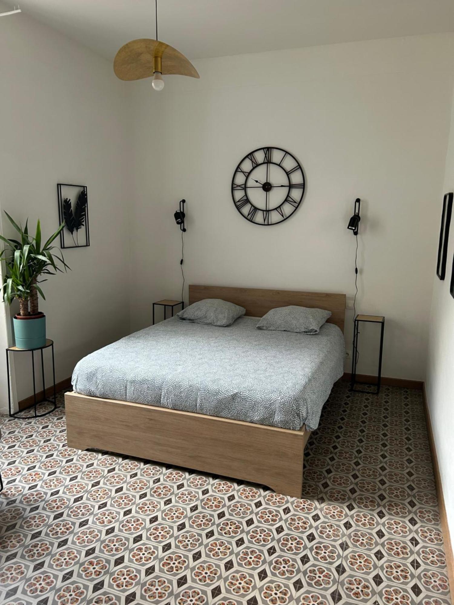 Notre Dame Des Anges Apartment *